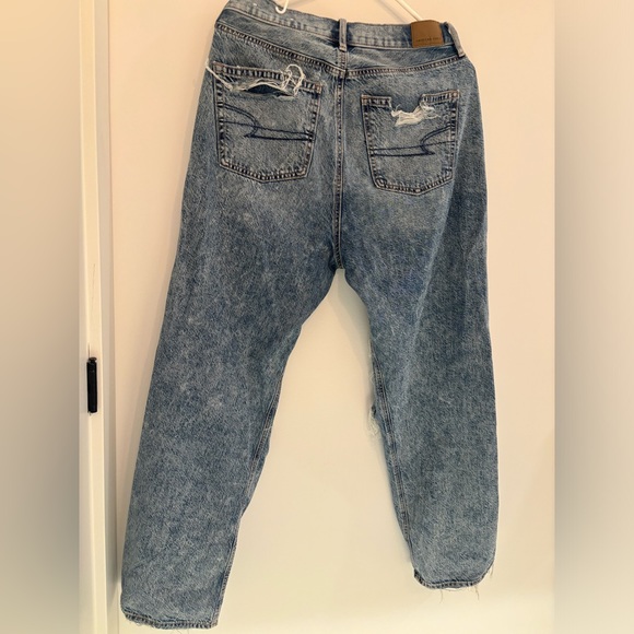 American Eagle Baggy Mom Jeans - Picture 5 of 5